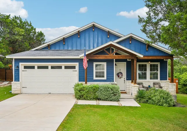 Photo 1 of Single family home for sale at 2909 Davis Cv, Lago Vista, TX 78645 | MLS# 8940900 | Listing updated on 2026-09-03