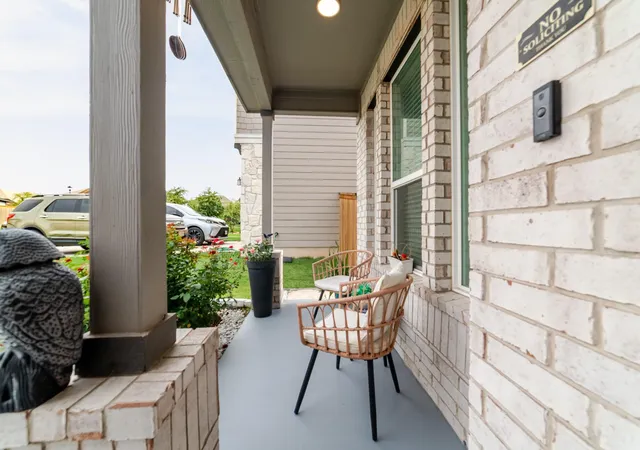 4th image of 412 Josey Wales Dr, Jarrell, TX 76537 | MLS# 4953154