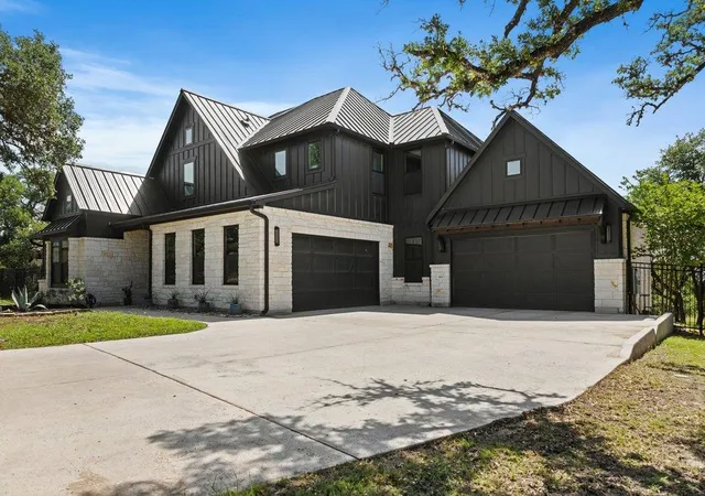 Photo 3 of Single family home for sale at 461 Crosswater Ln, Dripping Springs, TX 78620 | MLS# 3510641 | Listing updated on 2026-08-02