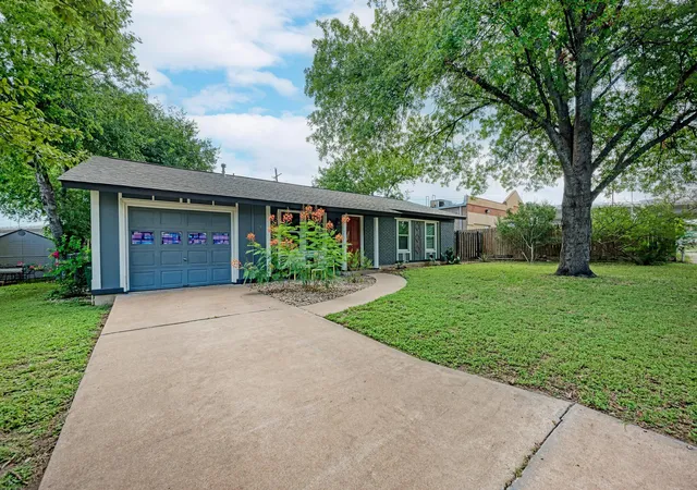 2nd image of 1500 Fairfield Dr, Austin, TX 78757 | MLS# 8383333