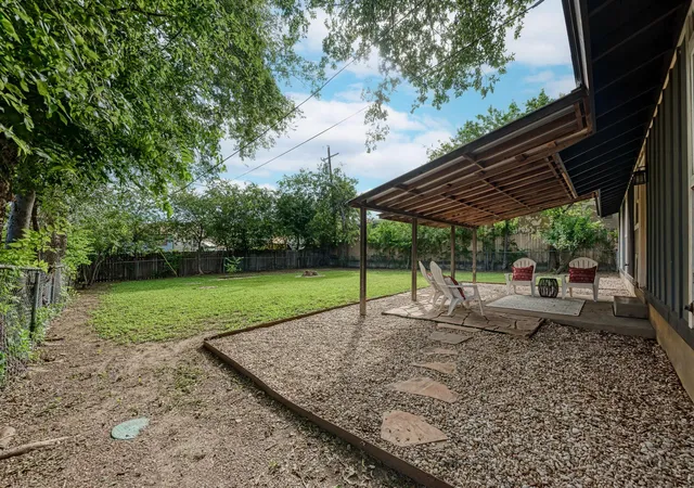 39th image of 1500 Fairfield Dr, Austin, TX 78757 | MLS# 8383333