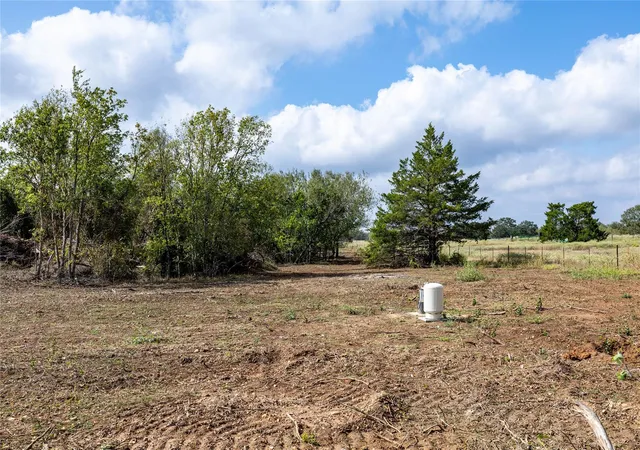 4th image of 287 Sunset Trl, Luling, TX 78648 | MLS# 4450955
