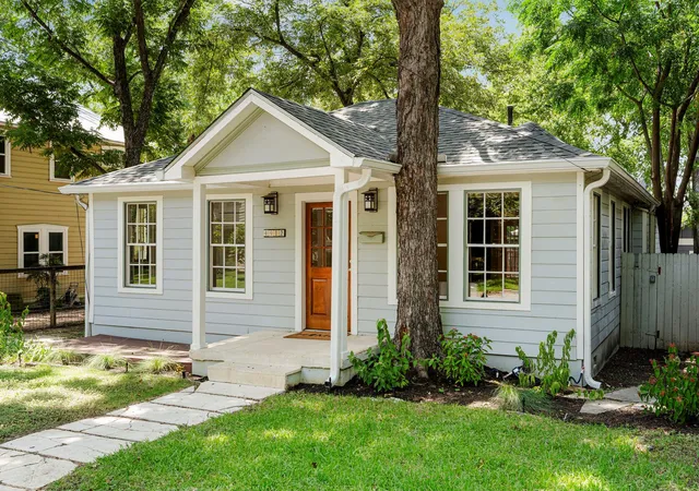 1st image of 4912 Avenue G, Austin, TX 78751 | MLS# 2013337