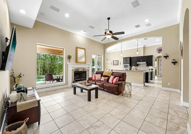 Photo 4 of Single family home for sale at 251 County Rd 262, Georgetown, TX 78633 | MLS# 1733796 | Listing updated on 2026-10-20