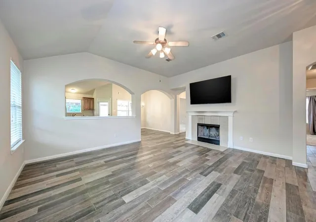4th image of 207 Kerley Dr, Hutto, TX 78634 | MLS# 6498455