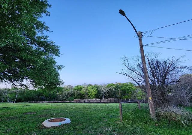 Photo 6 of Land for sale at 701 Montgomery St, Georgetown, TX 78626 | MLS# 6673295 | Listing updated on 2026-07-09