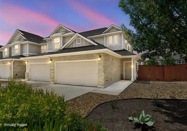 Listing Photo 3 - Condo for sale in building located at 457 High Tech Dr, Georgetown, TX 78626 - Unit #7F