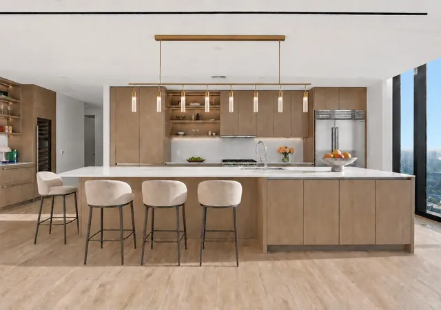 2nd image of 610 Davis St #3804, Austin, TX 78701 | MLS# 4325099