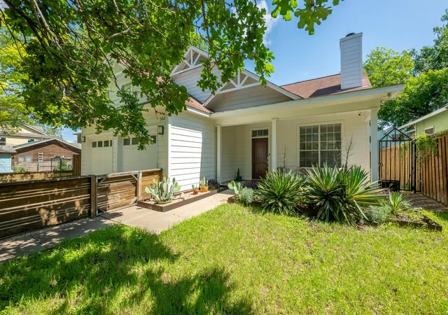 4th image of 302 Ben Howell Dr, Austin, TX 78704 | MLS# 7949694