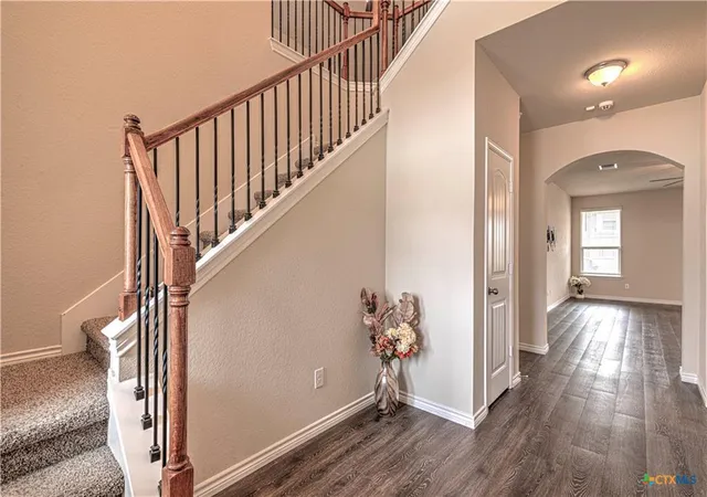 Photo 3 of Single family home for sale at 5300 Primavera Ln NW, Killeen, TX 76549 | MLS# 7914081 | Listing updated on 2026-08-27