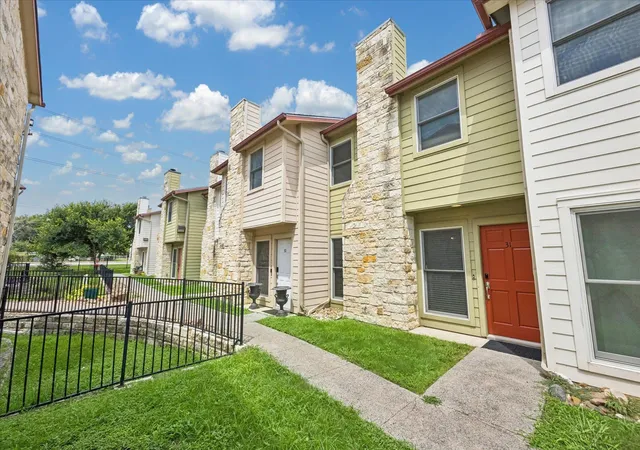 Photo 3 of Condo for sale at 6900 E Riverside Dr #31, Austin, TX 78741 | MLS# 6534662 | Listing updated on 2026-08-26