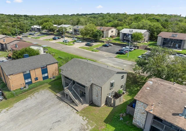 2nd image of 608 Bracewood Cir, San Marcos, TX 78666 | MLS# 5500794