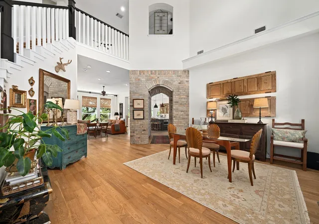 Photo 3 of Sale Pending at 13315 Country Lake Dr, Austin, TX 78732 | MLS# 6855501 | Listing updated on 2026-08-06