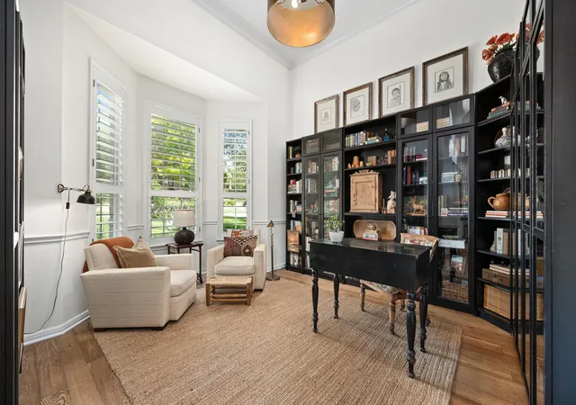 Photo 4 of Sale Pending at 13315 Country Lake Dr, Austin, TX 78732 | MLS# 6855501 | Listing updated on 2026-08-06