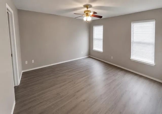 Photo 16 of Single family home for sale at 210 Lucky Clover Ln, Hutto, TX 78634 | MLS# 5157080 | Listing updated on 2026-09-02