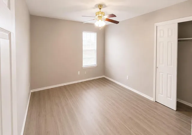 Photo 3 of Single family home for sale at 210 Lucky Clover Ln, Hutto, TX 78634 | MLS# 5157080 | Listing updated on 2026-09-02