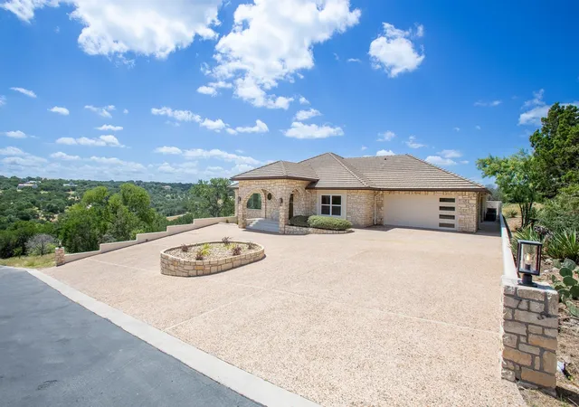 Homes for sale in Horseshoe Bay, TX | 715 Fawn, Horseshoe Bay, TX 78657 | MLS# 9149254