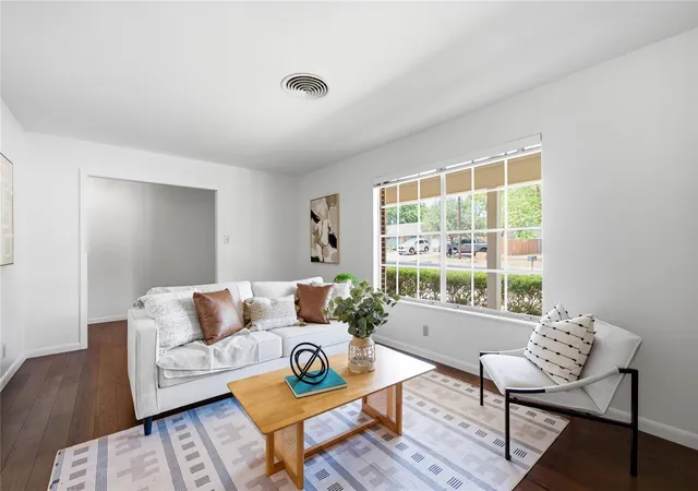 Photo 3 of Single family home for sale at 11605 N Oaks Dr, Austin, TX 78753 | MLS# 8808986 | Listing updated on 2026-09-05