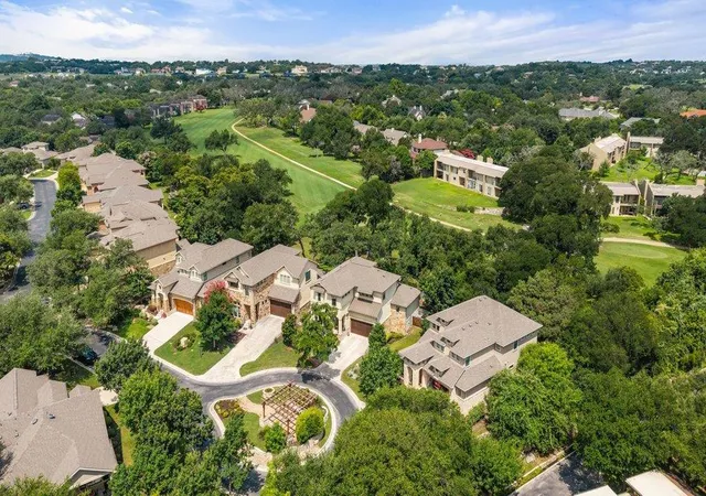 2nd image of 2 Prestonwood Cv, Lakeway, TX 78734 | MLS# 8005783