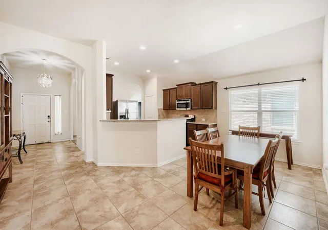 5th image of 122 Sandstone Trl, Buda, TX 78610 | MLS# 7889487