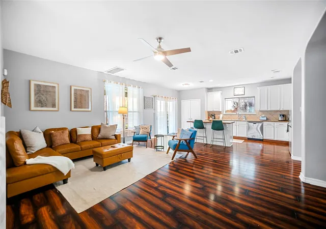 Photo 3 of Single family home for sale at 321 Angel Oak St, Austin, TX 78748 | MLS# 7926736 | Listing updated on 2026-09-01