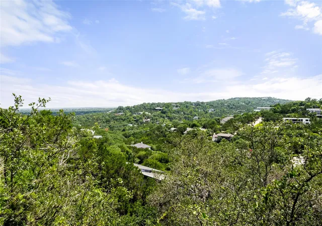 Homes for sale in West Lake Hills, TX | 411 Skyline Dr, West Lake Hills, TX 78746 | MLS# 2793745