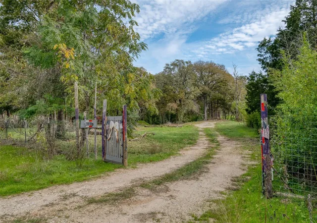 7th image of 201 Artesian Dr, Cedar Creek, TX 78612 | MLS# 3978289