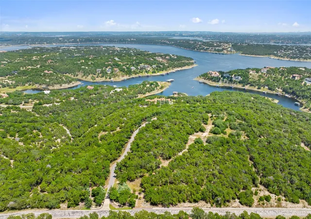 3rd image of 201 S Angel Light Dr, Spicewood, TX 78669 | MLS# 1350346