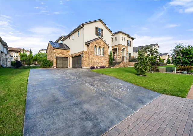 3rd image of 312 Bisset Ct, Austin, TX 78738 | MLS# 2746582