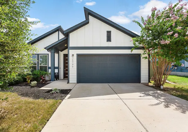 Photo 2 of Single family home for sale at 16525 Summery St, Manor, TX 78653 | MLS# 9227627 | Listing updated on 2026-10-03