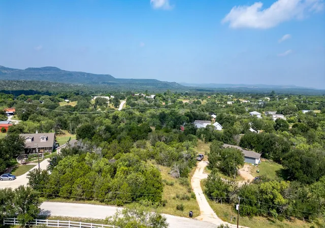 Homes for sale in Kingsland, TX | 297 Link Dr, Kingsland, TX 78639 | MLS# 1797097