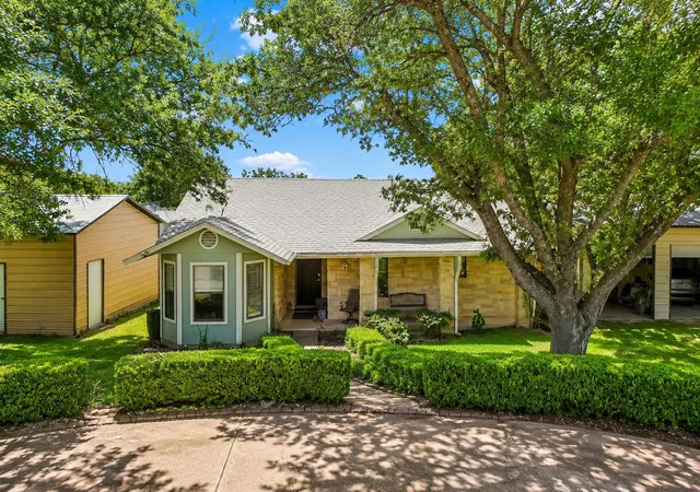 Photo 1 of Single family home for sale at 508 River Hills Dr, San Marcos, TX 78666 | MLS# 8190408 | Listing updated on 2026-08-03