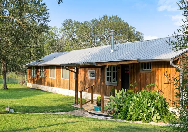 2nd image of 317 Walnut Creek Rd, Bastrop, TX 78602 | MLS# 3552741