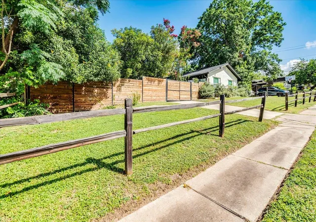 Photo 36 of Single family home for sale at 2506 Audubon Pl, Austin, TX 78741 | MLS# 2116285 | Listing updated on 2026-08-21