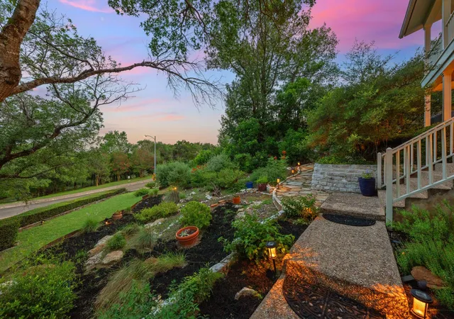 Photo 1 of Single family home for sale at 6004 Mount Bonnell Rd, Austin, TX 78731 | MLS# 1124197 | Listing updated on 2026-08-22