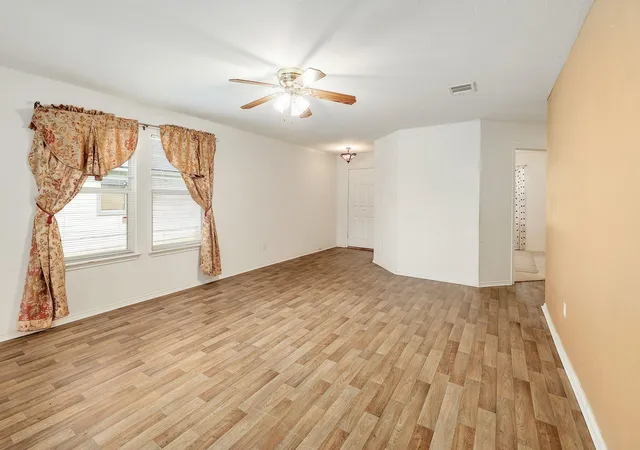3rd image of 1621 Apollo Cir, Round Rock, TX 78664 | MLS# 4711973