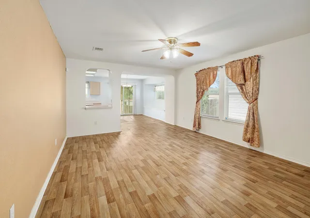 4th image of 1621 Apollo Cir, Round Rock, TX 78664 | MLS# 4711973