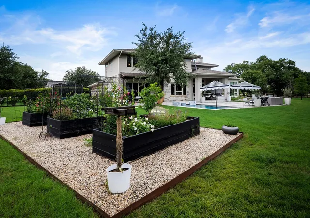 3rd image of 495 Bunker Ranch Blvd, Dripping Springs, TX 78620 | MLS# 8554648