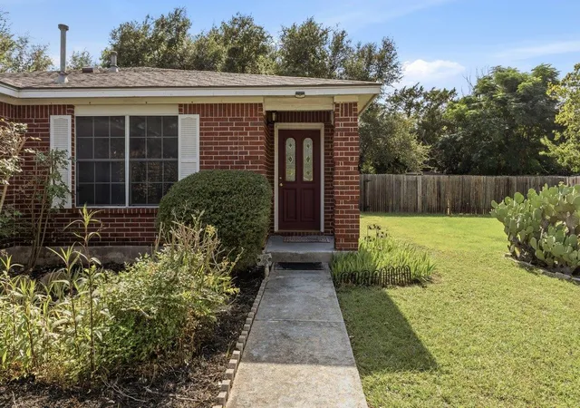 3rd image of 101 Presidio Dr, Leander, TX 78641 | MLS# 8603348