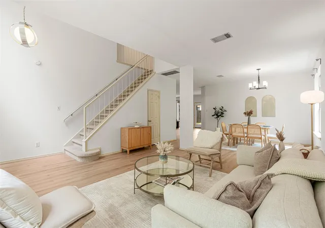 Photo 2 of Single family home for sale at 7516 Windrush Dr, Austin, TX 78729 | MLS# 9487189 | Listing updated on 2026-10-22