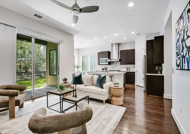 Photo 4 of Sale Pending at 2807 Del Curto Rd #J, Austin, TX 78704 | MLS# 8793447 | Listing updated on 2026-08-13