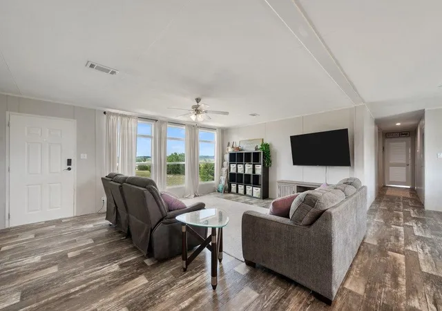 Photo 2 of Manufactured home for sale at 858 County Rd 154, Georgetown, TX 78626 | MLS# 9251756 | Listing updated on 2026-09-23