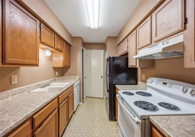 Photo 1 of Condo for sale at 9797 Leawood Blvd #1202, Houston, TX 77099 | MLS# 6529322 | Listing updated on 2026-08-20