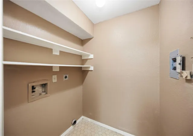 Photo 2 of Condo for sale at 9797 Leawood Blvd #1202, Houston, TX 77099 | MLS# 6529322 | Listing updated on 2026-08-20