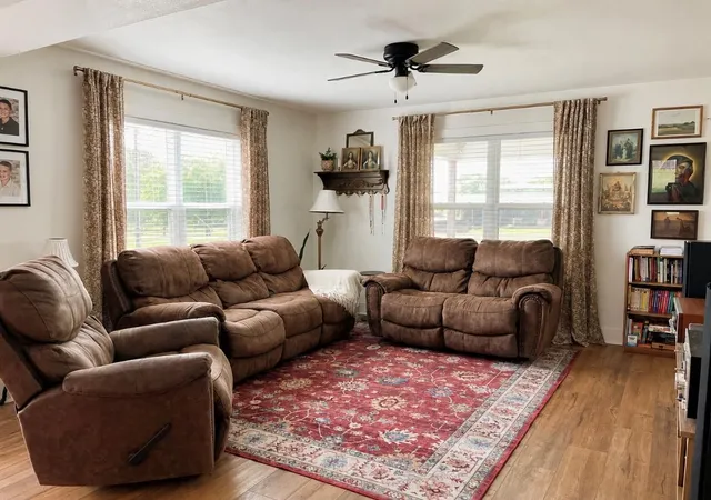 3rd image of 235 Park Ln, Fayetteville, TX 78940 | MLS# 1772897