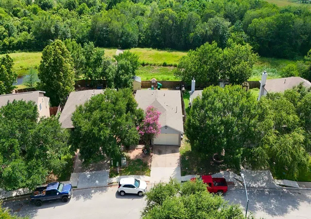 Photo 3 of Single family home for sale at 15001 Arizona Oak Ln, Austin, TX 78724 | MLS# 8178573 | Listing updated on 2026-09-02