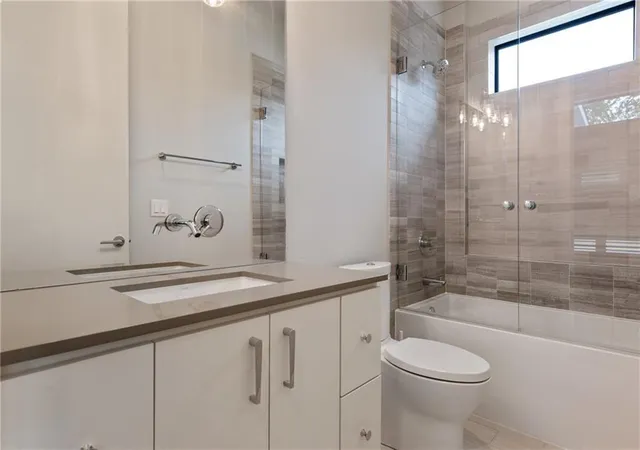 Photo 14 of Single family home for sale at 1708 E M Franklin Ave #A, Austin, TX 78721 | MLS# 7980132 | Listing updated on 2026-06-27