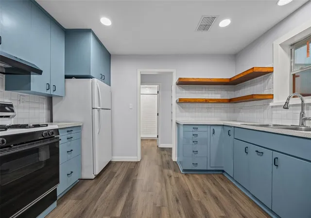 Photo 2 of Single family home for sale at 601 Zunker St, San Marcos, TX 78666 | MLS# 3913111 | Listing updated on 2026-08-25