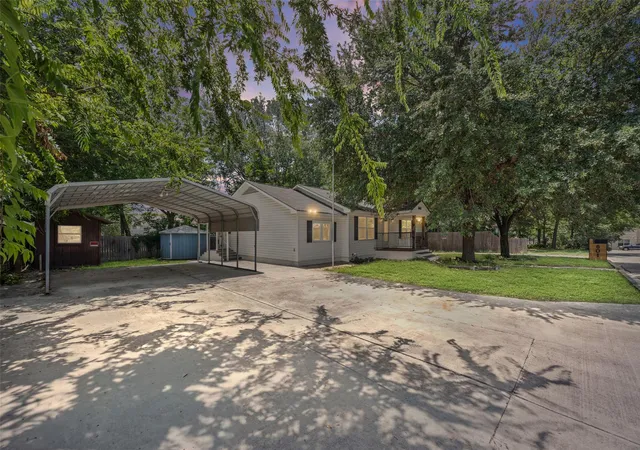 3rd image of 601 Zunker St, San Marcos, TX 78666 | MLS# 3913111