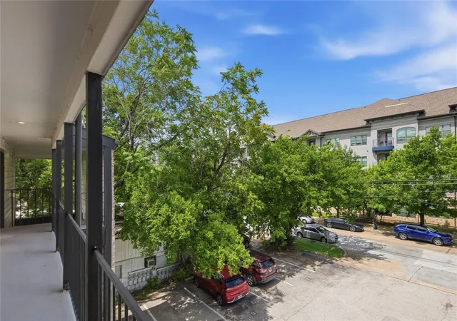 image of 2801 Hemphill Park, Austin, TX 78705